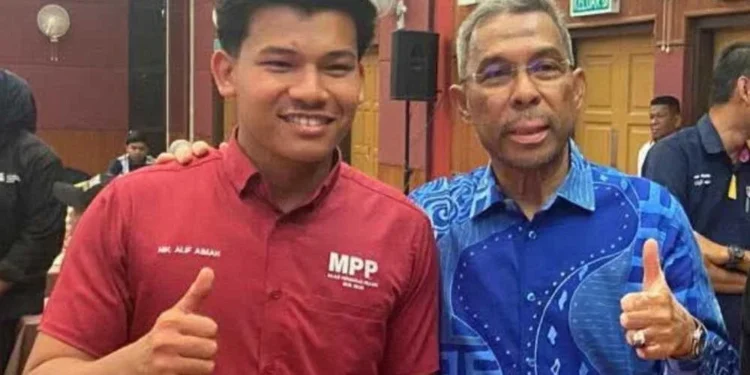 Saya hanya sentuh pipinya sahaja-Azhar
