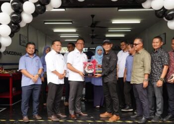 GIATMARA, MODENAS lancar pusat servis motosikal elektrik pertama di Kelantan