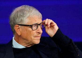 Bill Gates beri amaran AI boleh cetus huru-hara ekonomi, sosial selama dua dekad